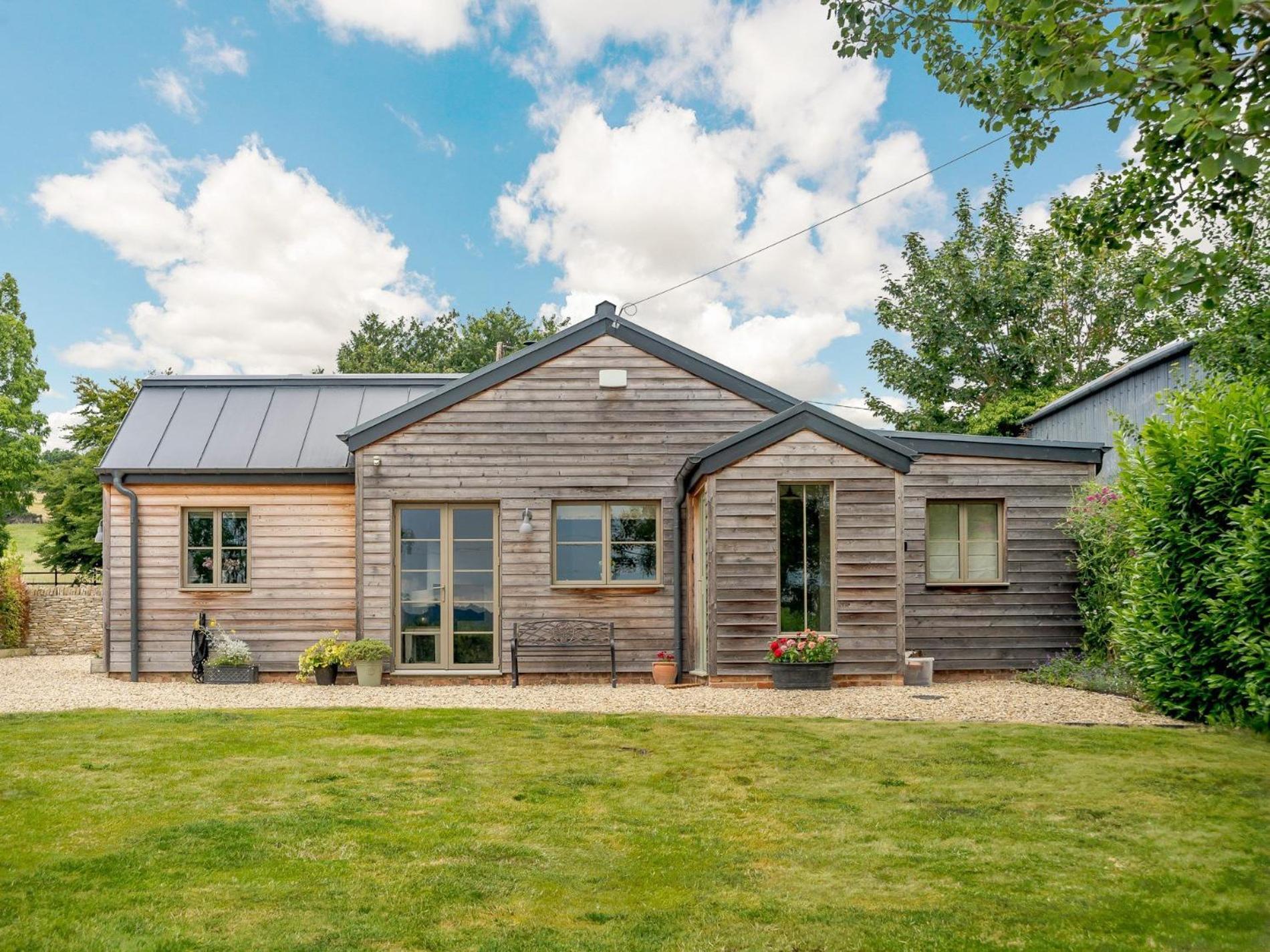 2 Bed In Winchcombe 57828 Villa Exterior photo